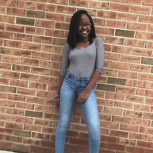 Meet your Posher, Jade